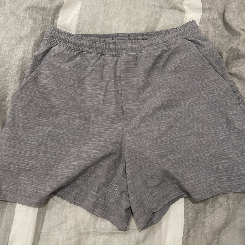 LULULEMON PACEBREAKER LINER GREY LARGE 5.5” inseam